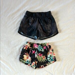 Two pair Old Navy Girls Go-Dry Cool Athletic Shorts size 6-7 (small)